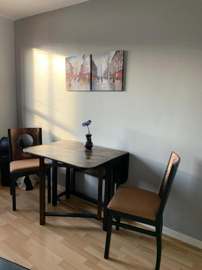 Immaculate Cosy Flat Next To Holyrood Park! Apartamento Edimburgo Exterior foto